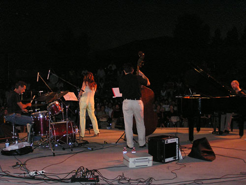 Brescia, dai concerti di Jazz on the Road 2005 a favore dell'ANT (6)
